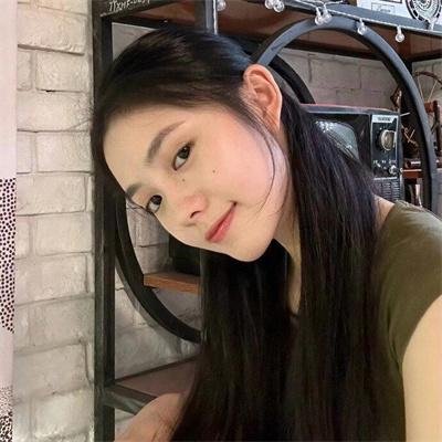 伴游女王